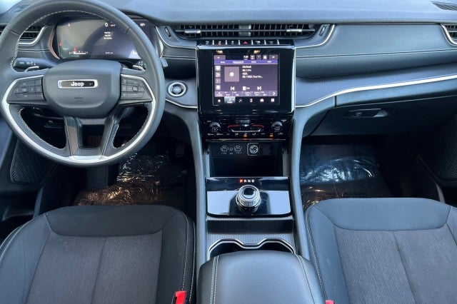 2023 Jeep Grand Cherokee L Laredo