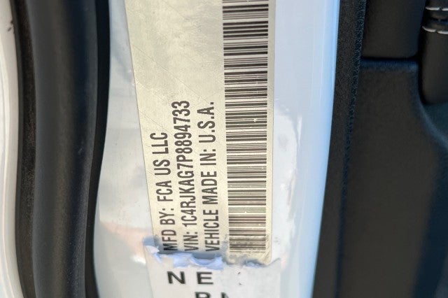 2023 Jeep Grand Cherokee L Laredo