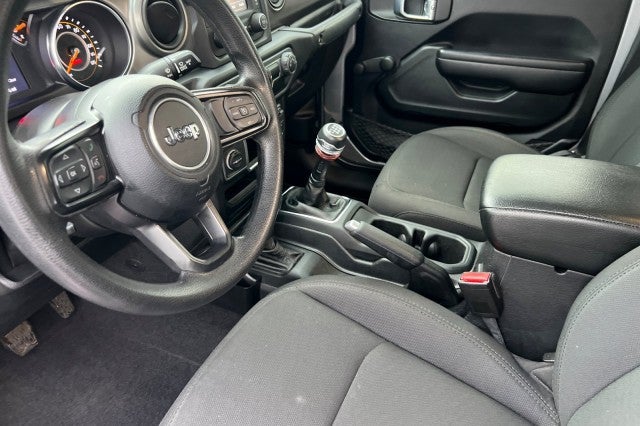 2021 Jeep Gladiator Sport