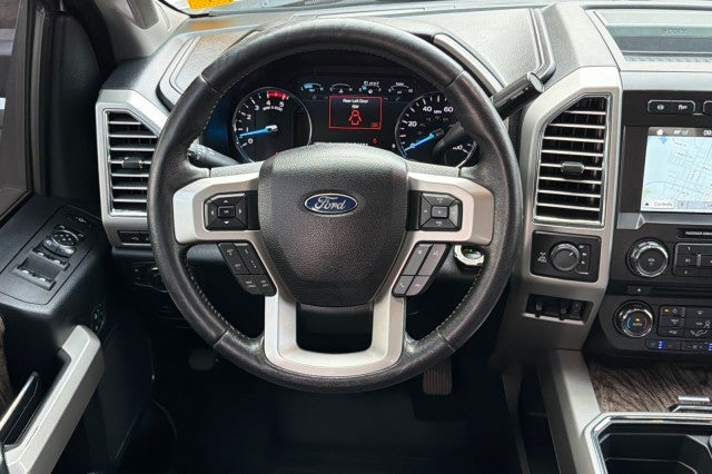 2017 Ford Super Duty F-350 SRW Platinum
