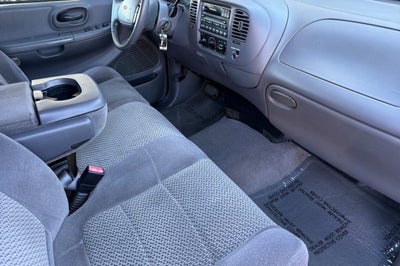 2002 Ford F-150 XL