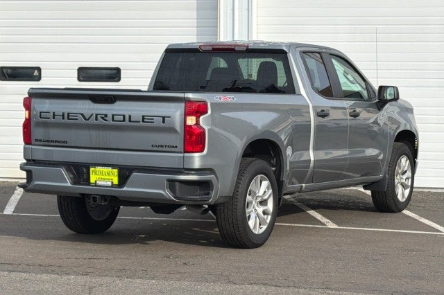 2025 Chevrolet Silverado 1500 Custom