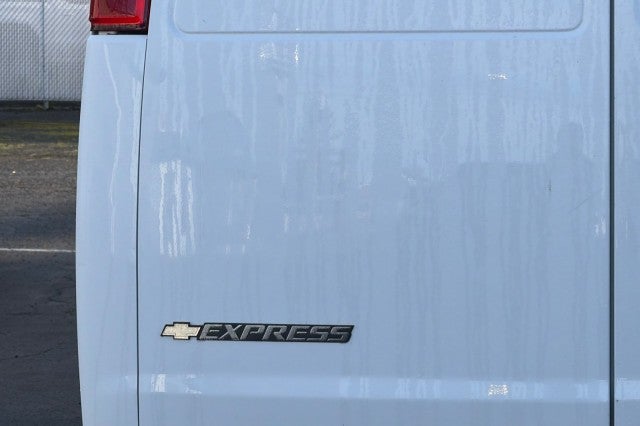 2023 Chevrolet Express Cargo 2500 WT
