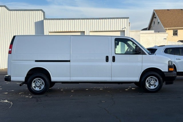 2023 Chevrolet Express Cargo 2500 WT