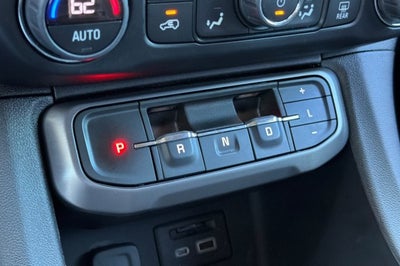 2022 GMC Acadia AT4