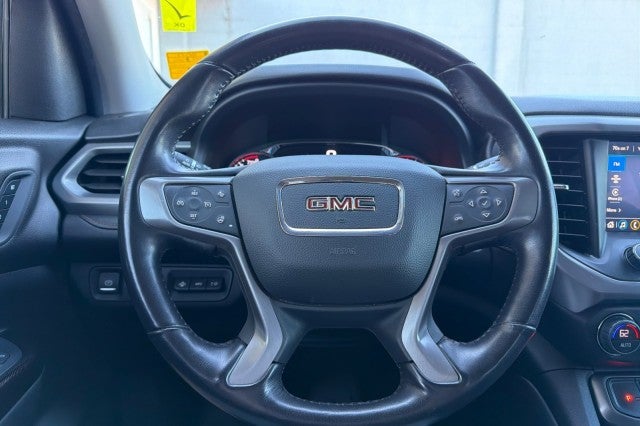 2022 GMC Acadia AT4