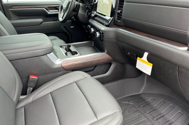 2025 GMC Sierra 3500 HD SLT