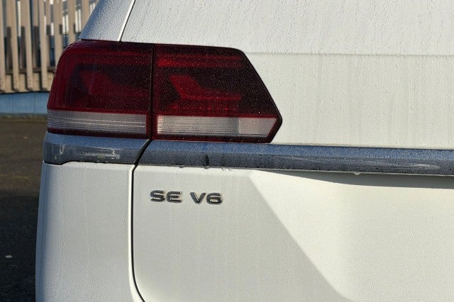 2021 Volkswagen Atlas 3.6L V6 SE w/Technology R-Line