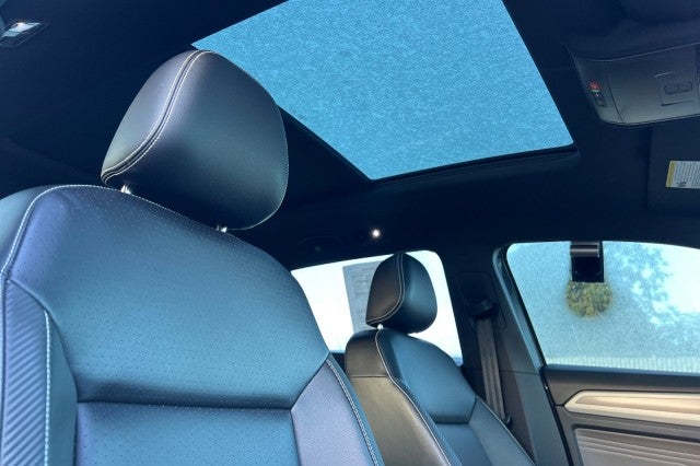 2022 Volkswagen Atlas Cross Sport 3.6L V6 SEL R-Line