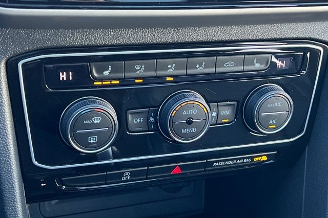 2022 Volkswagen Atlas Cross Sport 3.6L V6 SEL R-Line