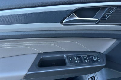 2022 Volkswagen Atlas Cross Sport 3.6L V6 SEL R-Line