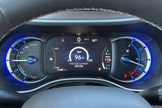 2023 Chrysler Pacifica Hybrid Touring L