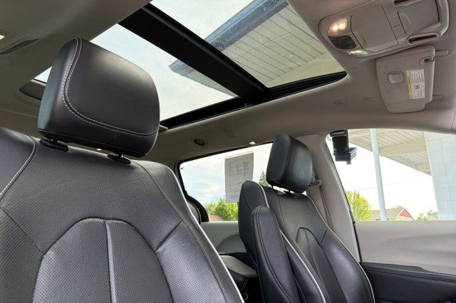 2023 Chrysler Pacifica Hybrid Limited