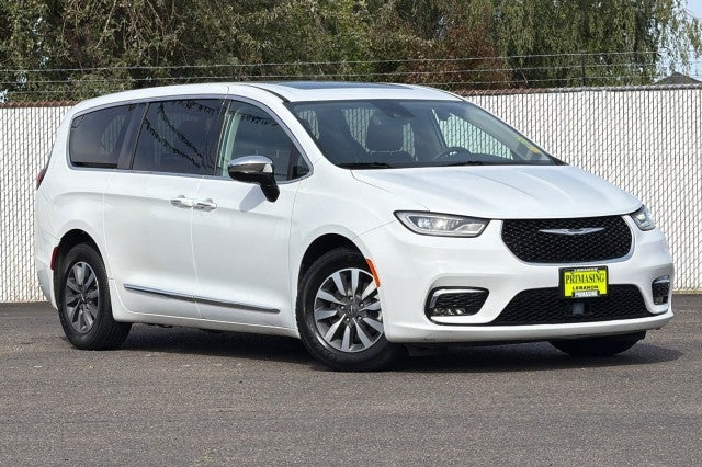 2023 Chrysler Pacifica Hybrid Limited