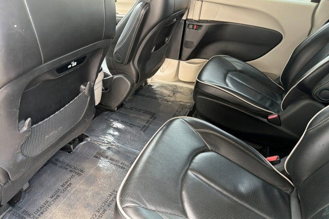 2023 Chrysler Pacifica Hybrid Limited