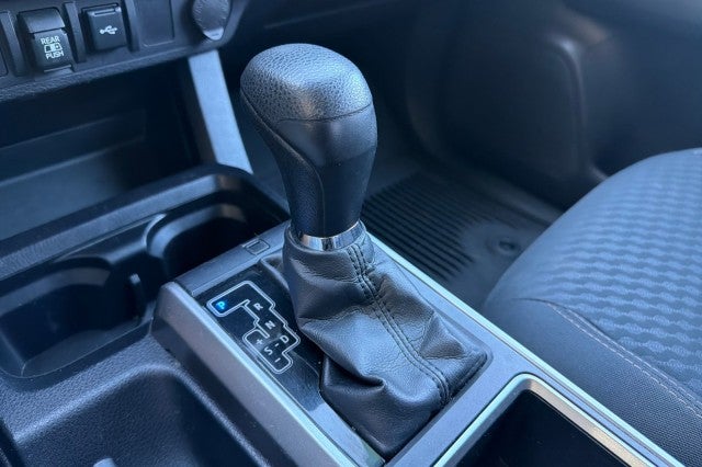 2022 Toyota Tacoma 4WD SR