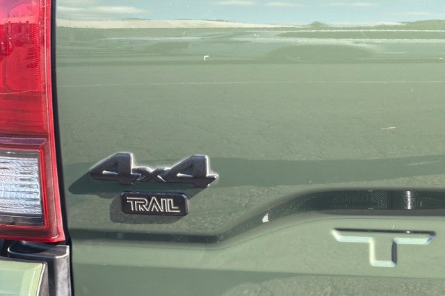 2022 Toyota Tacoma 4WD SR