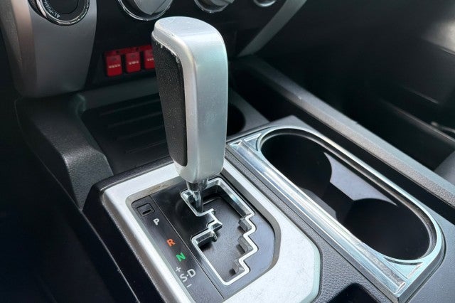 2018 Toyota Tundra 4WD SR5