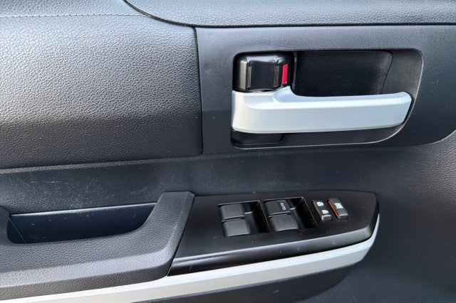 2018 Toyota Tundra 4WD SR5