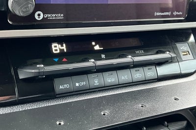 2022 Toyota Tundra 4WD SR5