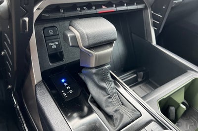 2022 Toyota Tundra 4WD SR5