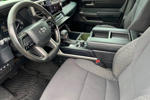 2022 Toyota Tundra 4WD SR5