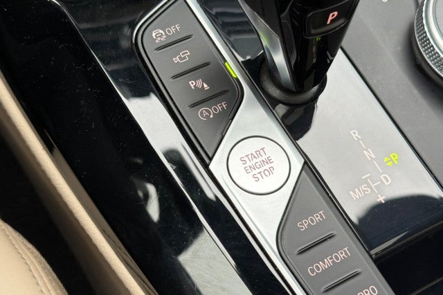 2022 BMW X4 xDrive30i