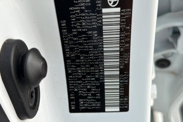 2025 Toyota Corolla LE