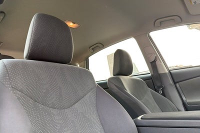 2014 Toyota Prius v Two