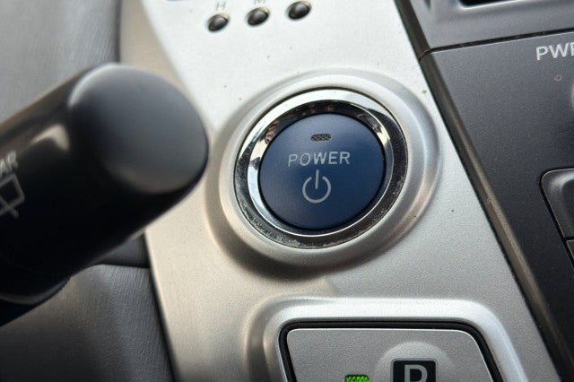 2014 Toyota Prius v Two