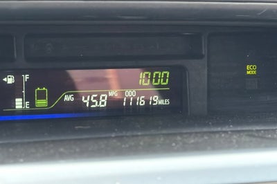 2014 Toyota Prius v Two