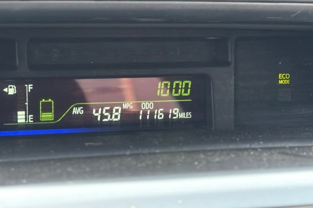 2014 Toyota Prius v Two