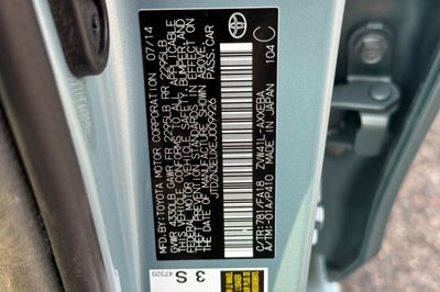 2014 Toyota Prius v Two