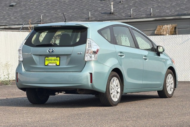 2014 Toyota Prius v Two