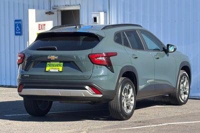 2025 Chevrolet Trax LT