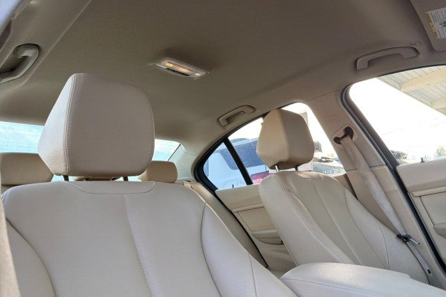 2015 BMW 3 Series 328i