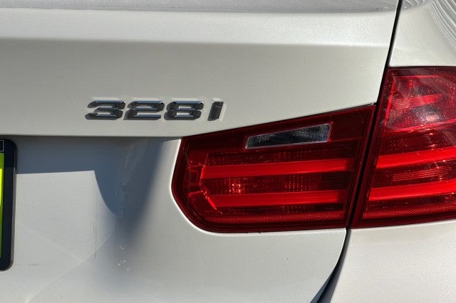 2015 BMW 3 Series 328i